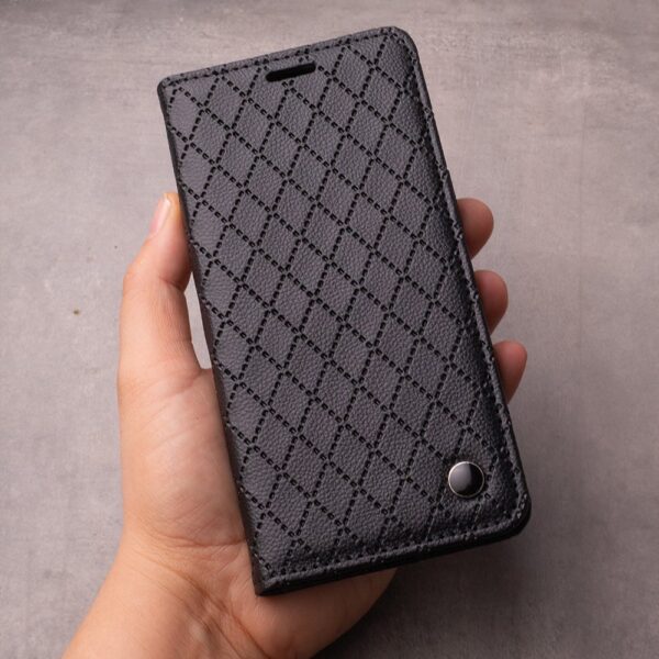 Smart Caro case for iPhone 16 6,1" black - Image 9