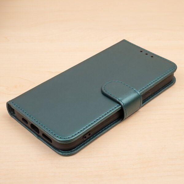 Smart Classic case for iPhone 16 Pro dark green - Image 4